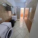 Beachside 2br By Adriatic Living * Durrës