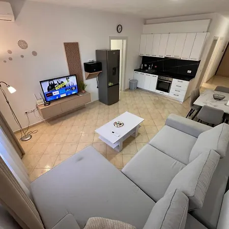 Apartment Beachside 2br By Adriatic Living *