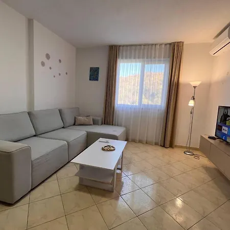 Apartment Beachside 2br By Adriatic Living